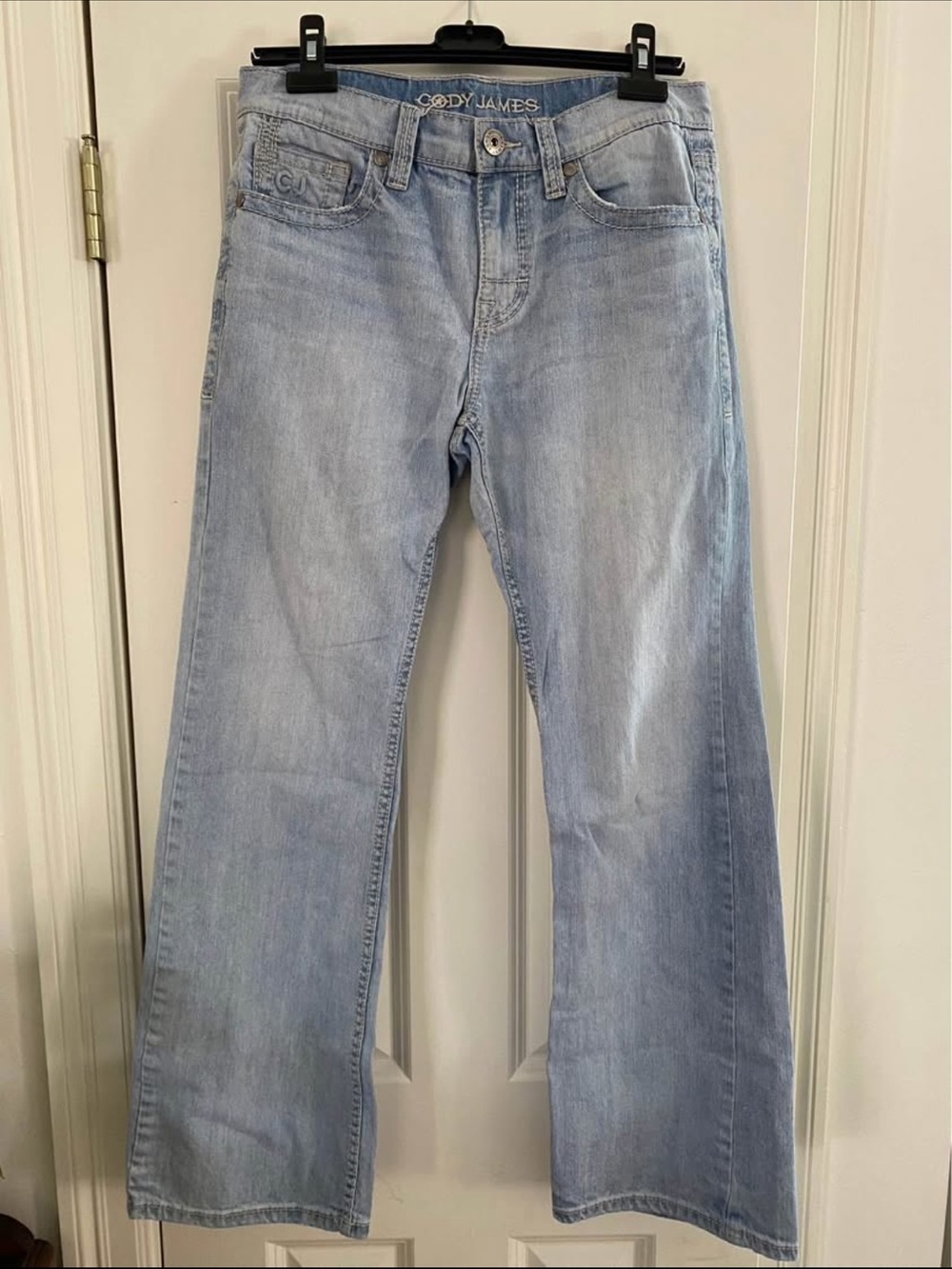 Cody James Men's Light Wash Bootcut Jeans - Light Blue